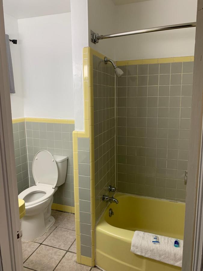 Rodeway Inn & Suites Raton Zewnętrze zdjęcie