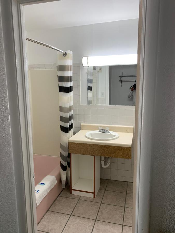 Rodeway Inn & Suites Raton Zewnętrze zdjęcie