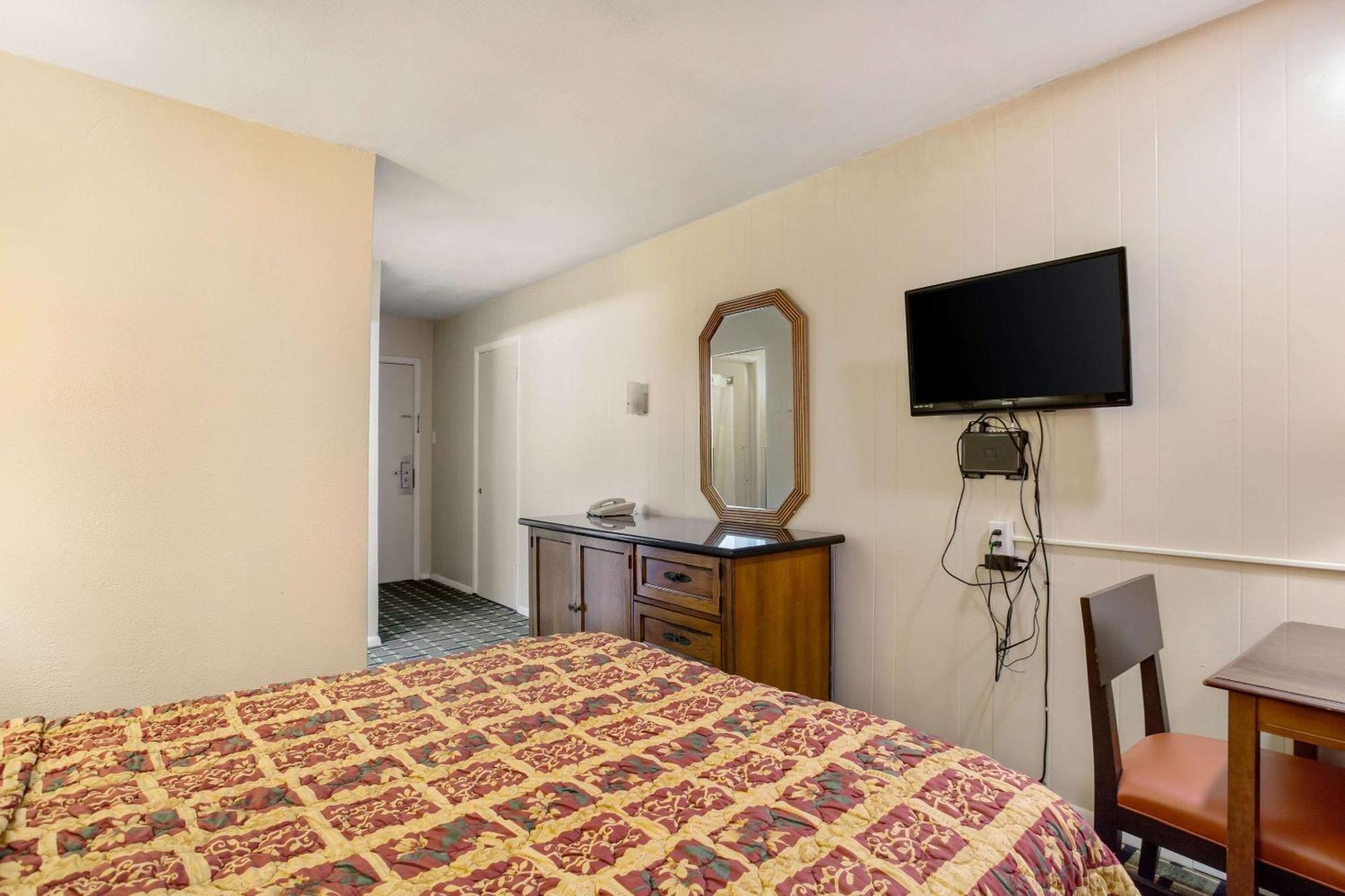 Rodeway Inn & Suites Raton Zewnętrze zdjęcie