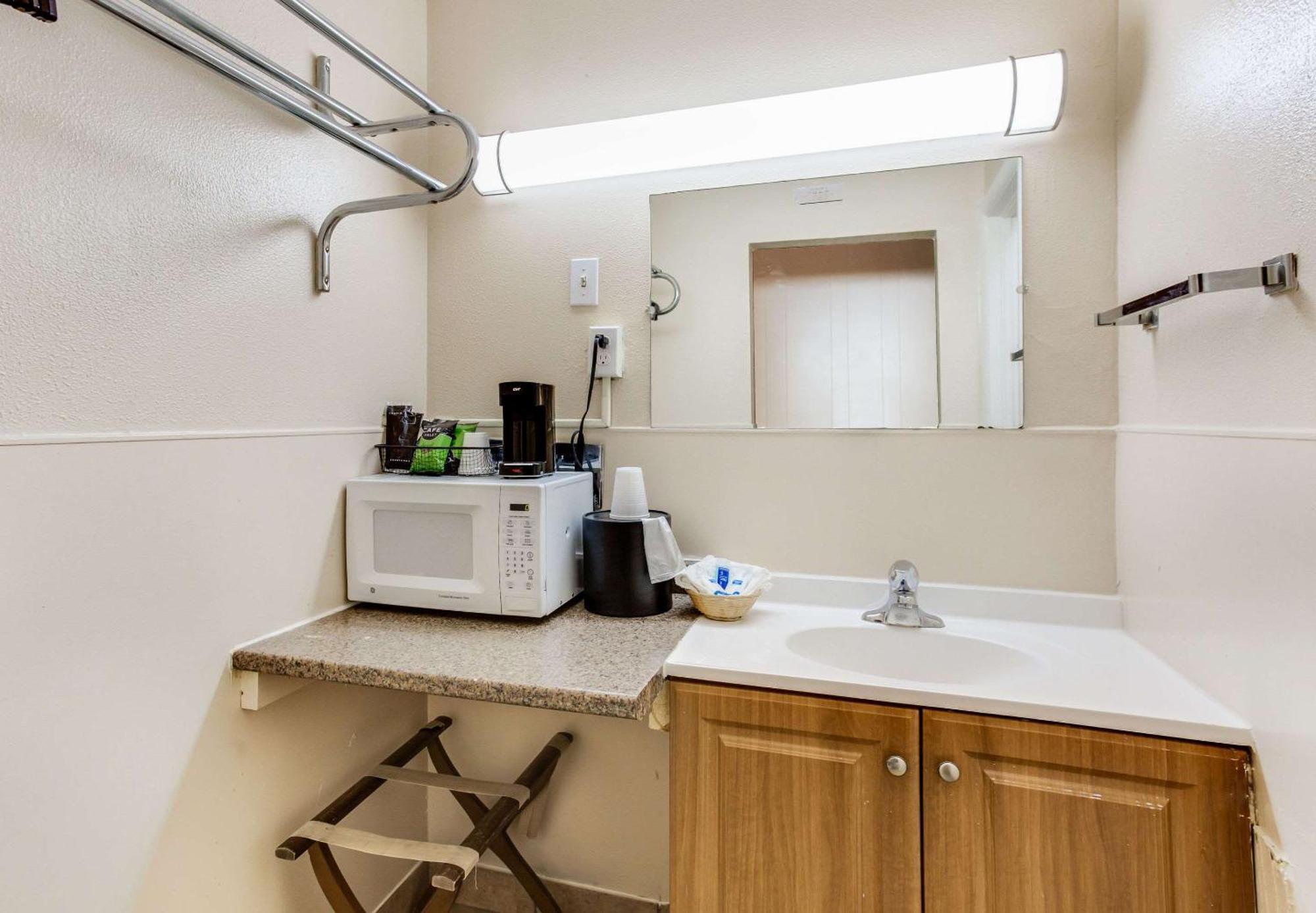 Rodeway Inn & Suites Raton Zewnętrze zdjęcie
